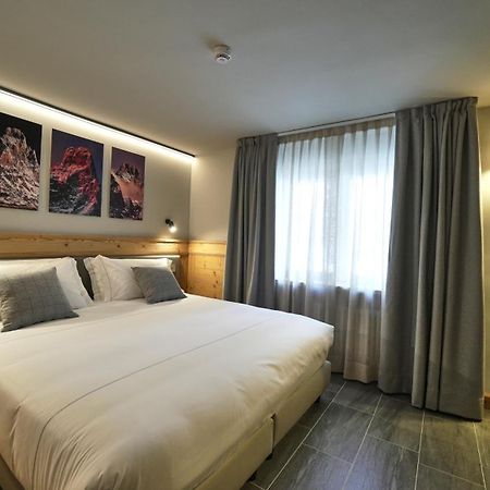 Hotel Perruquet بيريوِل تْشيرفينيا المظهر الخارجي الصورة