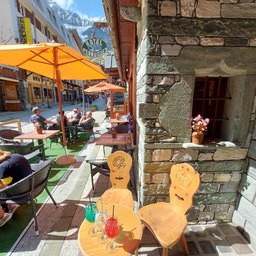 Hotel Perruquet بيريوِل تْشيرفينيا المظهر الخارجي الصورة