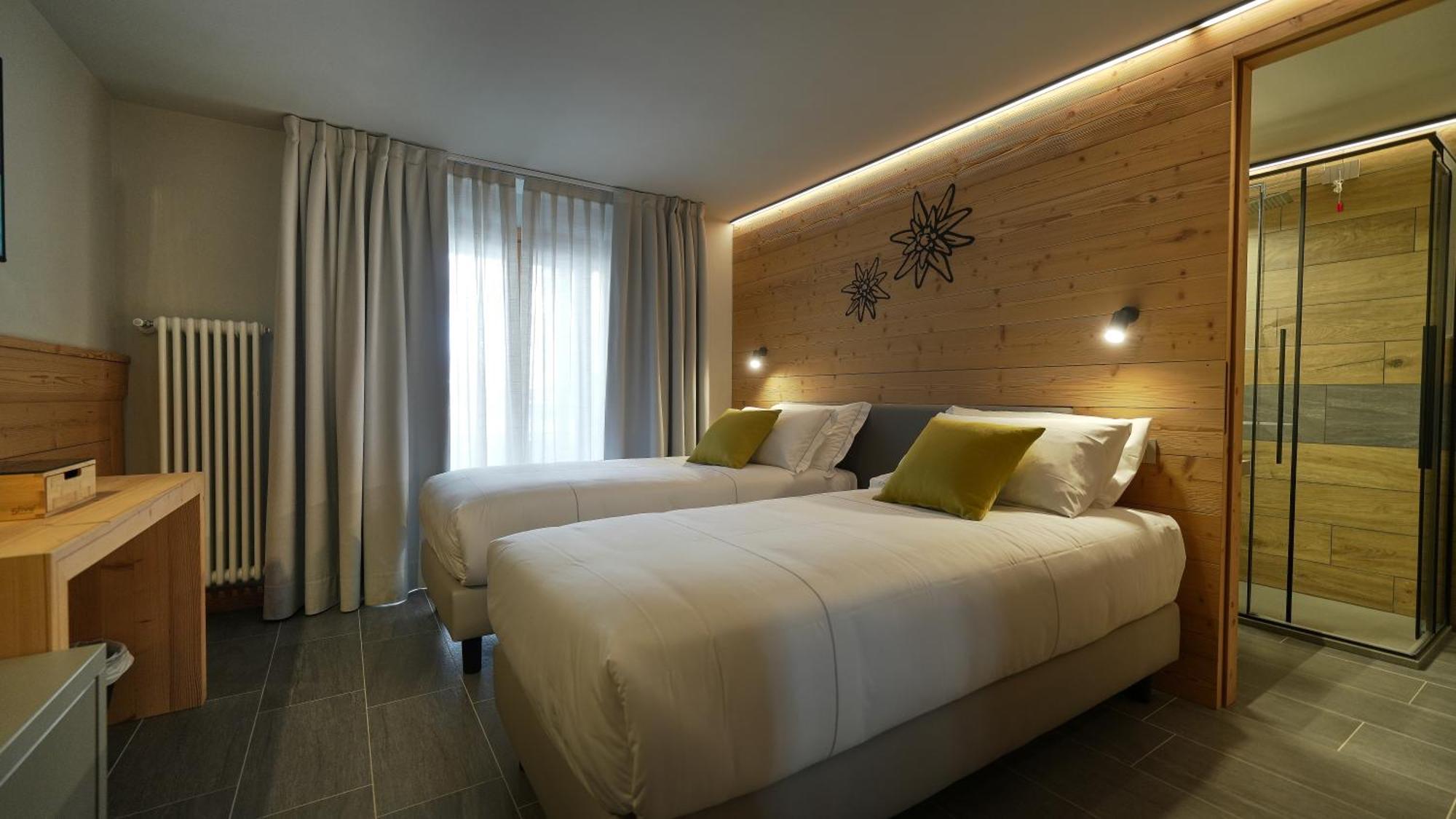 Hotel Perruquet بيريوِل تْشيرفينيا المظهر الخارجي الصورة