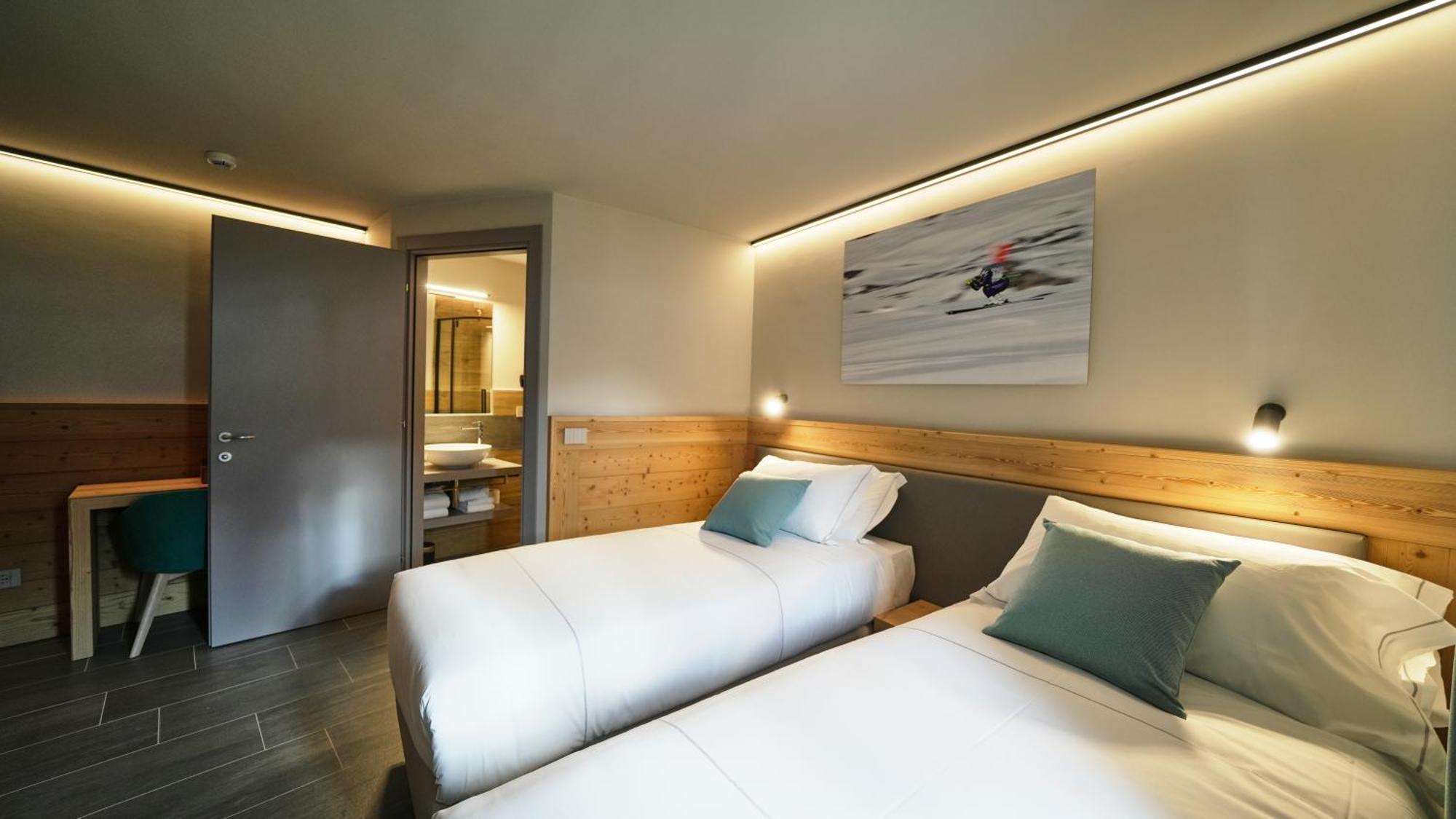 Hotel Perruquet بيريوِل تْشيرفينيا المظهر الخارجي الصورة