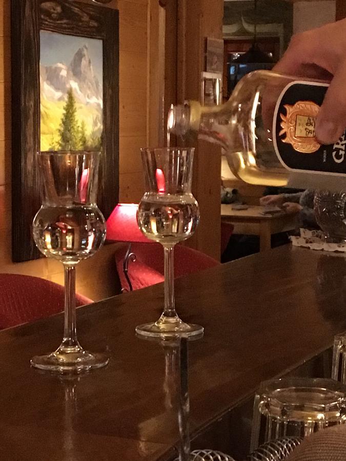 Hotel Perruquet بيريوِل تْشيرفينيا المظهر الخارجي الصورة